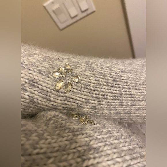 XS Banana Republic Knit Sweater with Jewels - Picture 2 of 4
